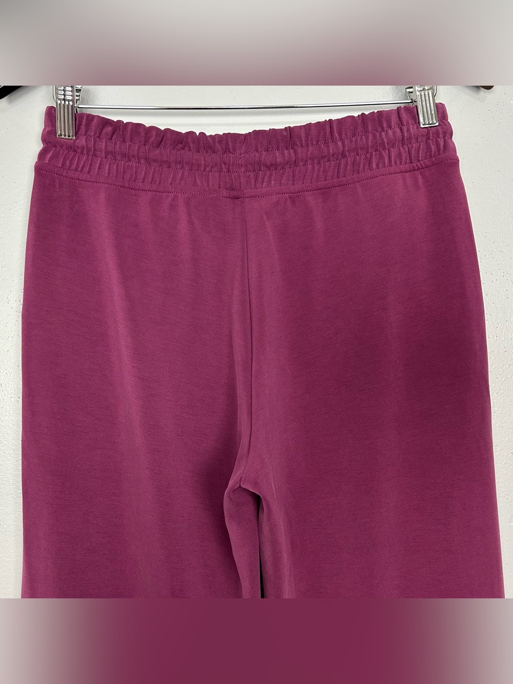 Athleta Seasoft Mid Rise Straight Pants Women’s Size S Wildberry Pull On Plush - Picture 8 of 10
